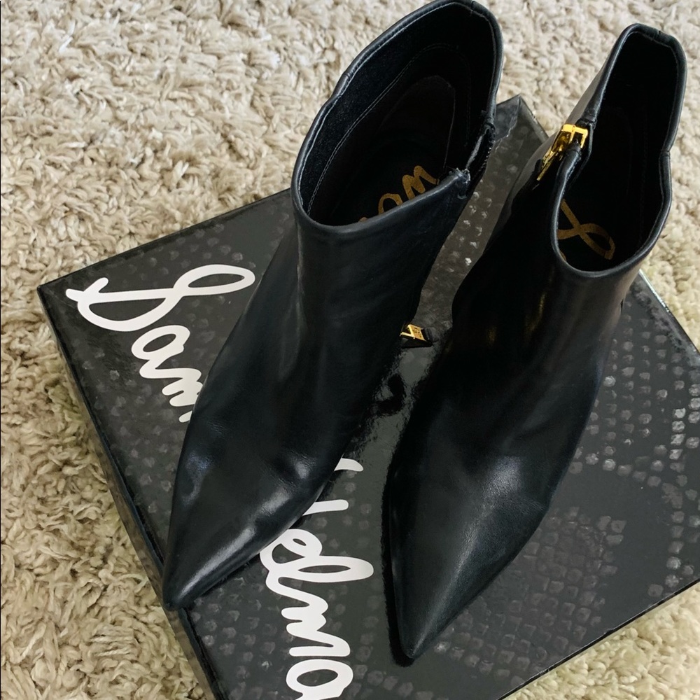 Sam Edelman booties 🖤🖤 - Picture 4 of 10
